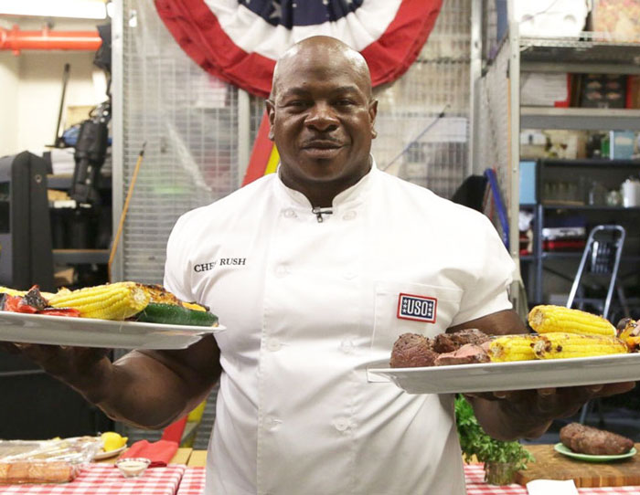 People Notice That This White House Chef Is Something Way Out Of The Ordinary, Even Start A Photoshop Battle People Notice That This White House Chef Is Something Way Out Of The Ordinary, Even Start A Photoshop Battle