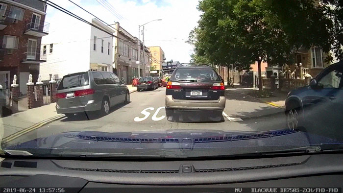 Garbage Truck Hits A Parked Car And Drives Off, Witness Leaves A Note Offering Footage Of The Accident Garbage Truck Hits A Parked Car And Drives Off, Witness Leaves A Note Offering Footage Of The Accident