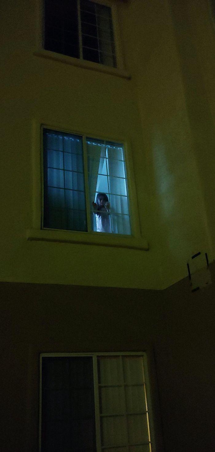 My Boyfriend’s Niece Tried To Tell Me Goodbye From Her Window And Almost Gave Me A Heart Attack