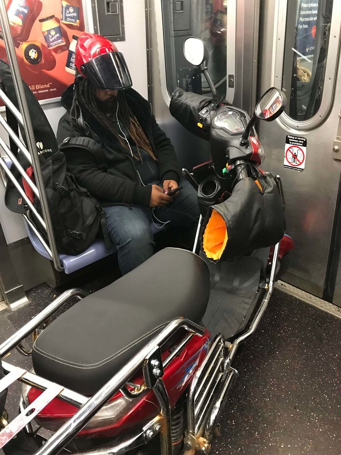 You Know When Manhattan Traffic Is Busy When It’s Quicker To Take Your Bike On NYC Subway Than Ride It