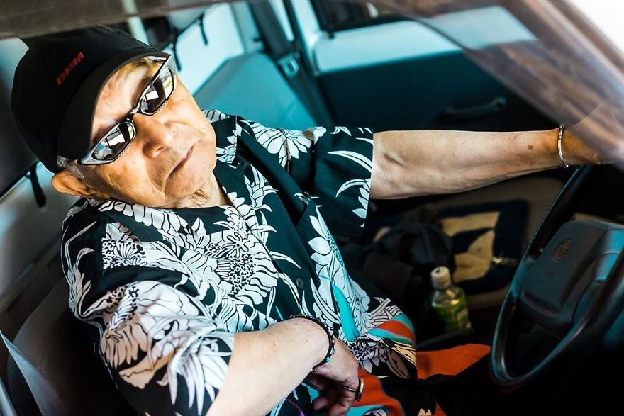 84-Year-Old Grandpa Teams Up With His Grandson To Create Fashionable Photoshoots That Stun 32k Followers On Instagram