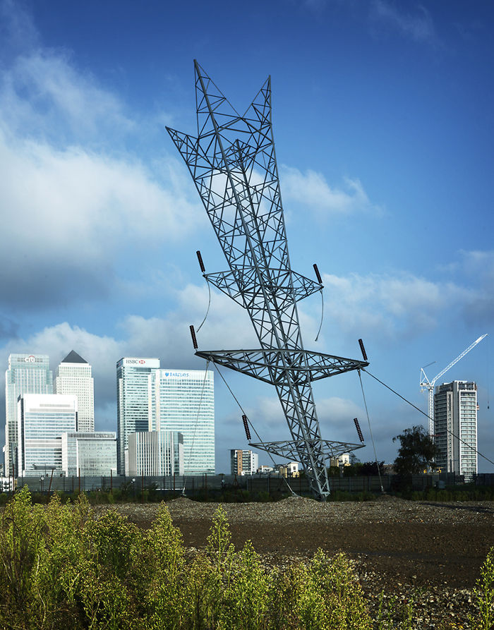 24 Pics Of Reality-Defying Buildings By Alex Chinneck 24 Pics Of Reality-Defying Buildings By Alex Chinneck