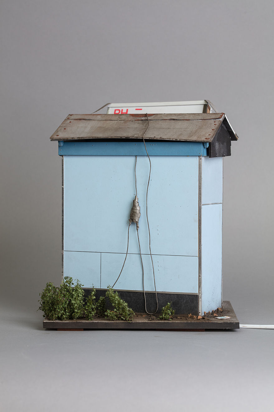 I Created A Miniature Photobooth Then Photographed It Using The Real One! I Created A Miniature Photobooth Then Photographed It Using The Real One!