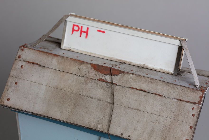 I Created A Miniature Photobooth Then Photographed It Using The Real One! I Created A Miniature Photobooth Then Photographed It Using The Real One!