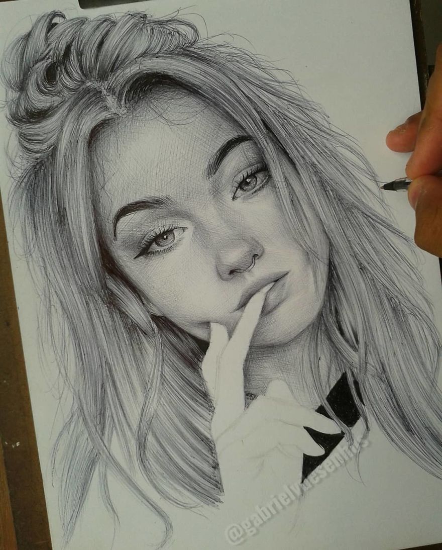 Artist Uses As A Tool Only A Ballpoint Pen To Capture The Emotions Of The People And The Result Is Amazing