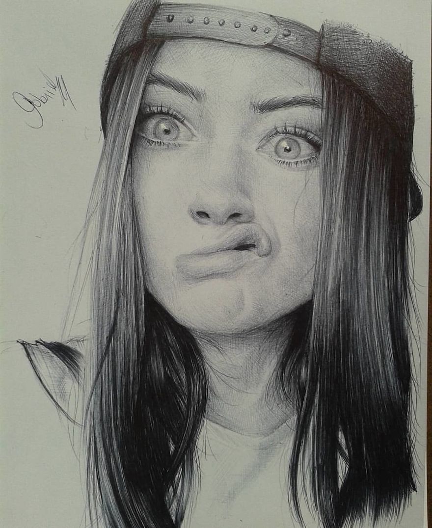 Artist Uses As A Tool Only A Ballpoint Pen To Capture The Emotions Of The People And The Result Is Amazing
