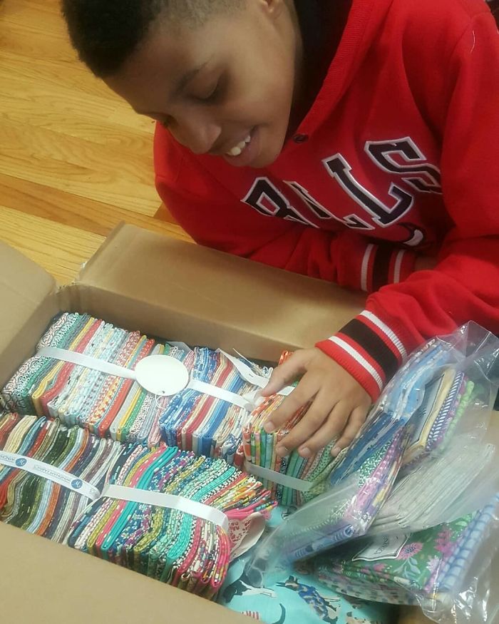 12-Year-Old Kid Makes Shelter Cats And Dogs Stylish Bow Ties To Help Them Find A Home 12-Year-Old Kid Makes Shelter Cats And Dogs Stylish Bow Ties To Help Them Find A Home