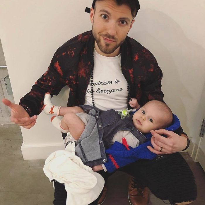 Inspired By Dad’s Viral Photo, John Legend Helps Pampers Install 5,000 Changing Tables In Men’s Restrooms Inspired By Dad’s Viral Photo, John Legend Helps Pampers Install 5,000 Changing Tables In Men’s Restrooms