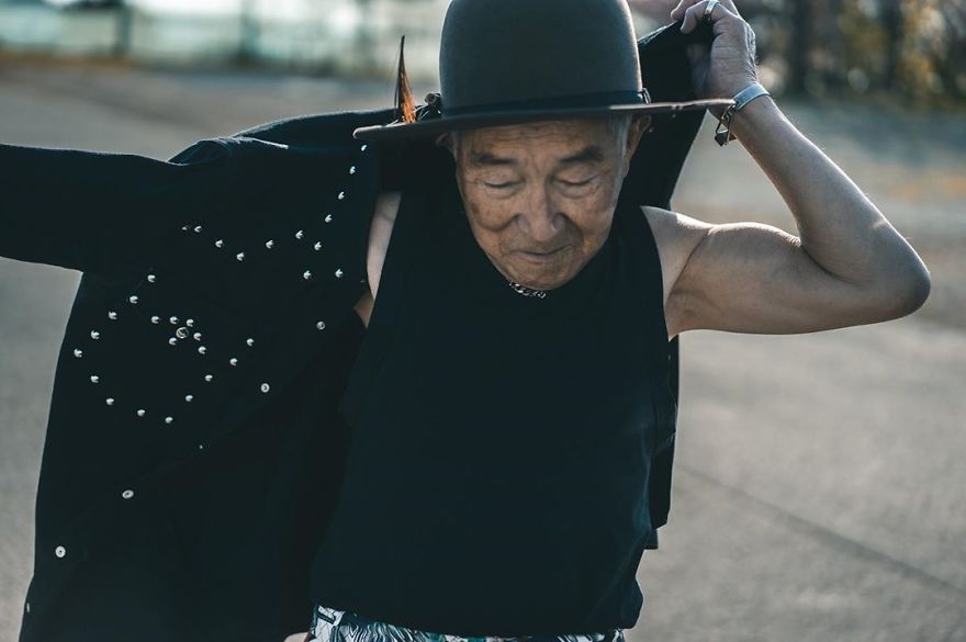 84-Year-Old Grandpa Teams Up With His Grandson To Create Fashionable Photoshoots That Stun 32k Followers On Instagram