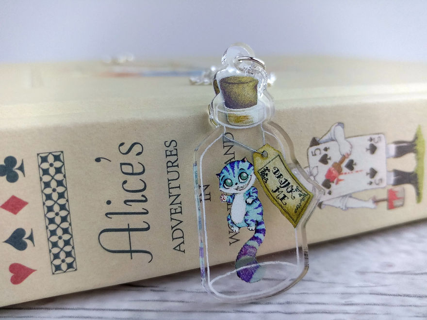 Cheshire Cat In A Bottle