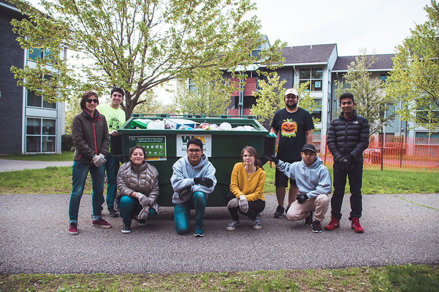 Students Dumps "Recycable" Waste On College's Front Lawn In A Bold Statement