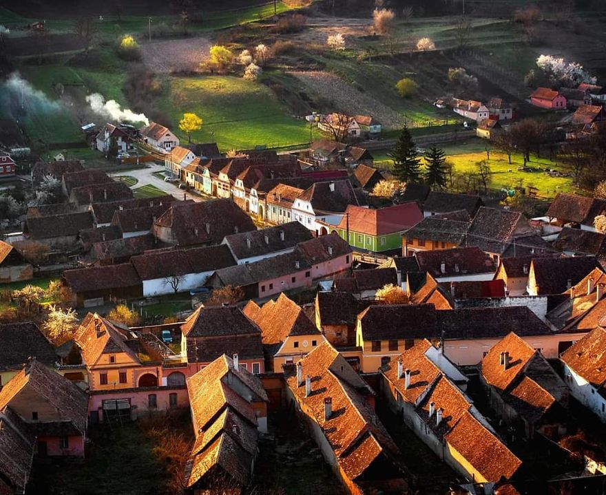 I Photographed The Romanian Countryside