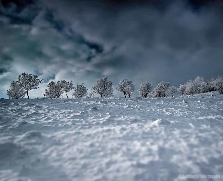 I Photographed The Romanian Countryside