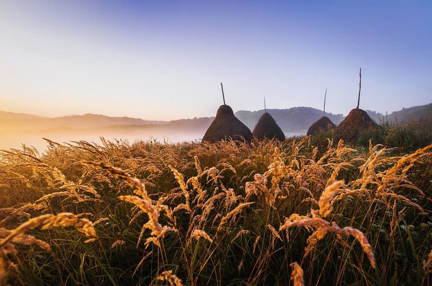 I Photographed The Romanian Countryside