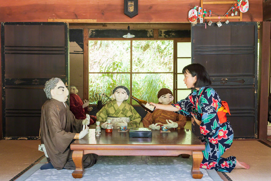 I'm Fascinated By Scarecrows In Japan And I Take Self-Portraits With Them (14 Pics) I'm Fascinated By Scarecrows In Japan And I Take Self-Portraits With Them (14 Pics)