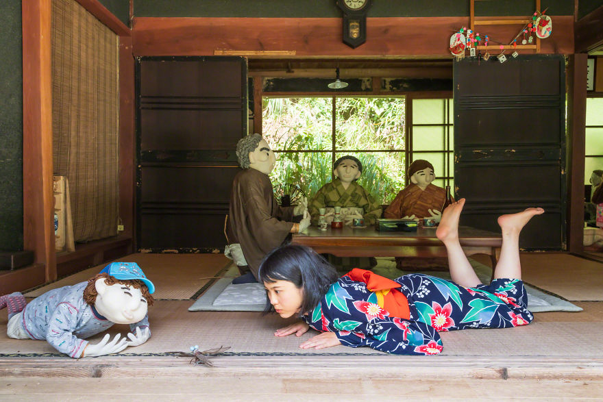 I'm Fascinated By Scarecrows In Japan And I Take Self-Portraits With Them (14 Pics)
