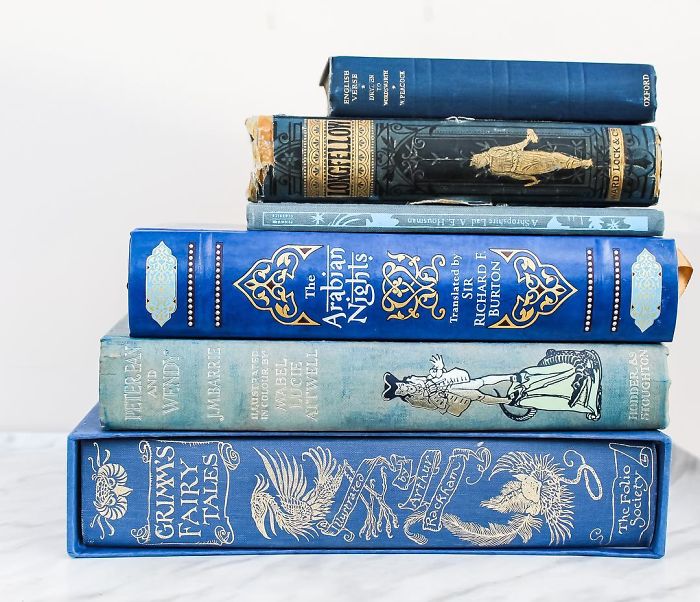 I Take Beautiful Photos Of My Book Collection To Spread Some Joy And Colour