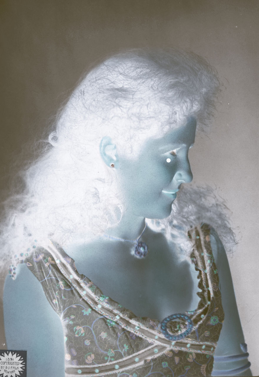 These Awesome Optical Illusions Will Force You To See Black-And-White Images In Color.