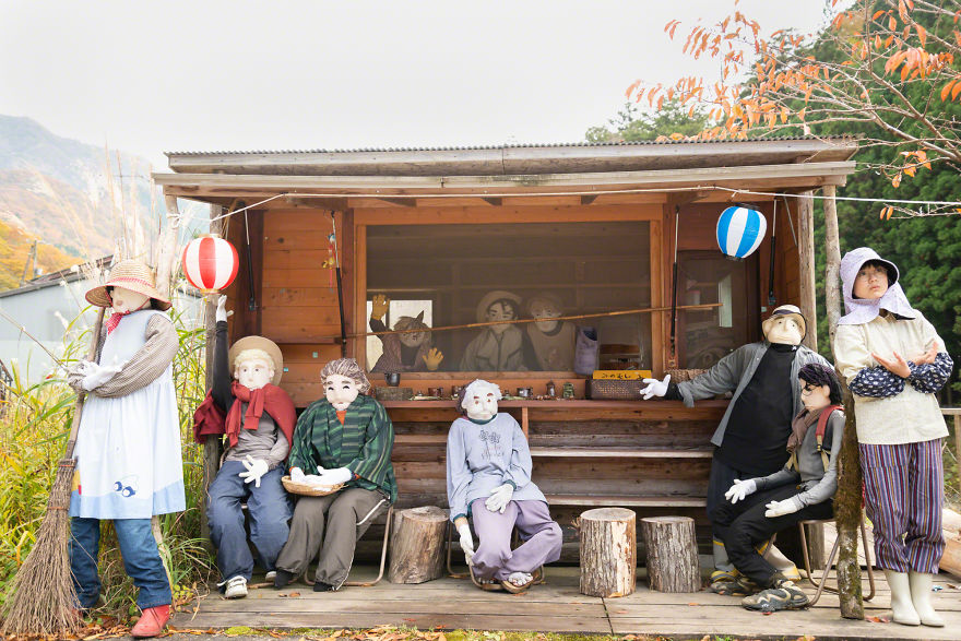 My 16 Self Portraits With Scarecrows Show The Depopulation Problems In Japan