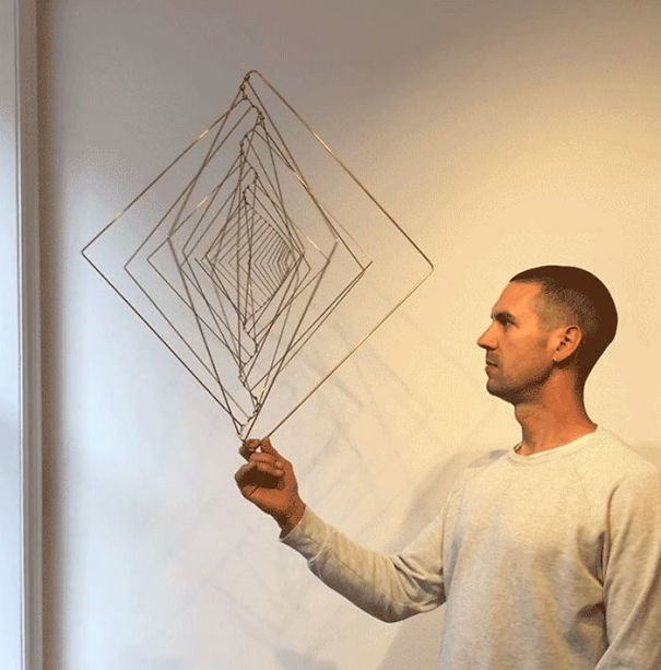 18 Oddly Satisfying Kinetic Sculptures By Ivan Black 18 Oddly Satisfying Kinetic Sculptures By Ivan Black