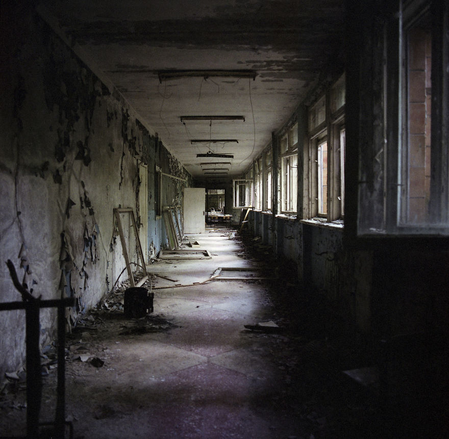 I Went To Chernobyl With My Hasselblad 500c Analog Camera And Came Back With Goosebumps And These Photographs