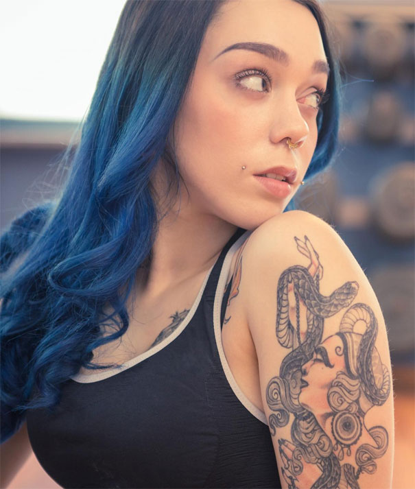 Bride Asks Guest To Cover Her Tattoos For The Wedding, So She Shares Their Full Conversation On Bride Shaming Group Bride Asks Guest To Cover Her Tattoos For The Wedding, So She Shares Their Full Conversation On Bride Shaming Group