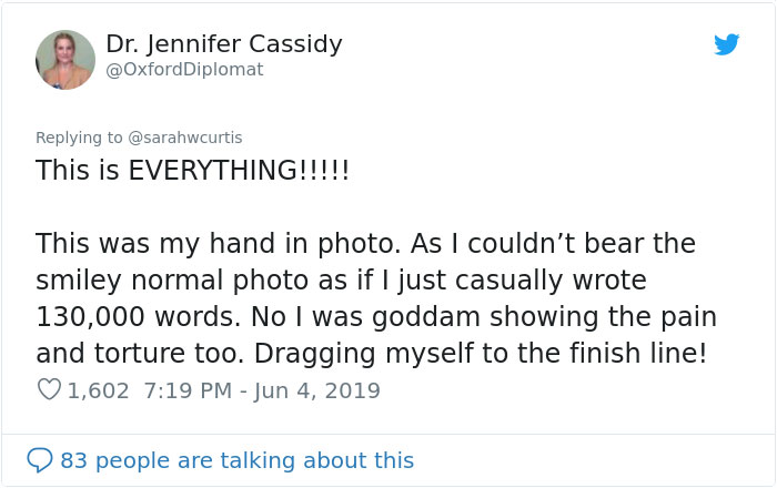 This Woman Gets A Maternity Photo Shoot With Her Thesis And All Students Relate