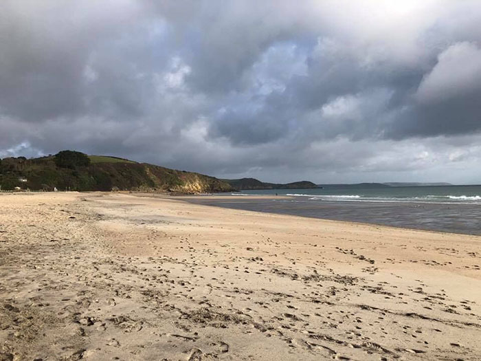 70-Year-Old Grandma Cleans 52 Beaches In One Year After Watching A Documentary About Plastic Pollution 70-Year-Old Grandma Cleans 52 Beaches In One Year After Watching A Documentary About Plastic Pollution