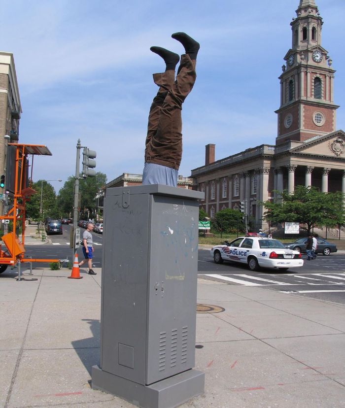 Mannequins-City-Street-Art-Installation-Trolling-Sculptor-Artist-Mark-Jenkins