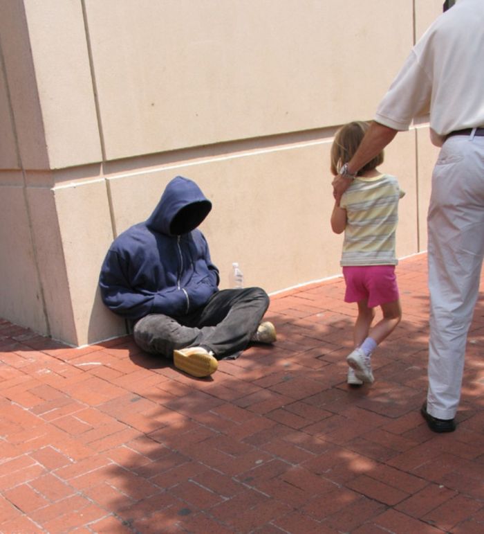 Mannequins-City-Street-Art-Installation-Trolling-Sculptor-Artist-Mark-Jenkins