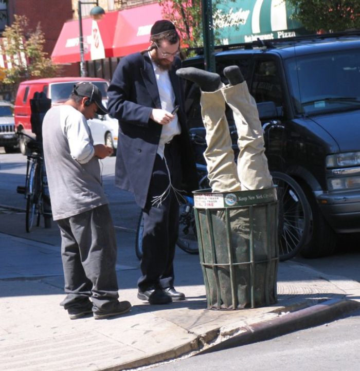 Mannequins-City-Street-Art-Installation-Trolling-Sculptor-Artist-Mark-Jenkins