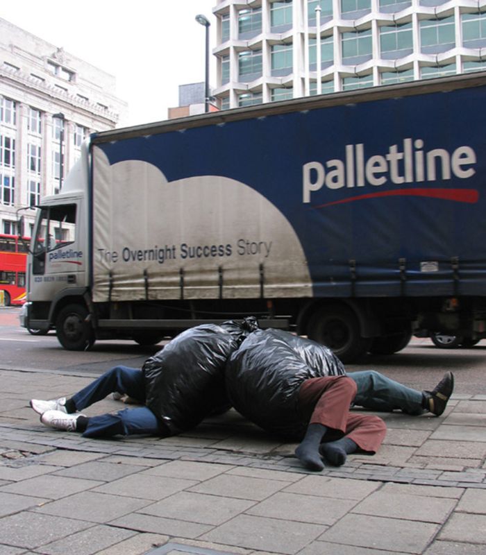 Mannequins-City-Street-Art-Installation-Trolling-Sculptor-Artist-Mark-Jenkins