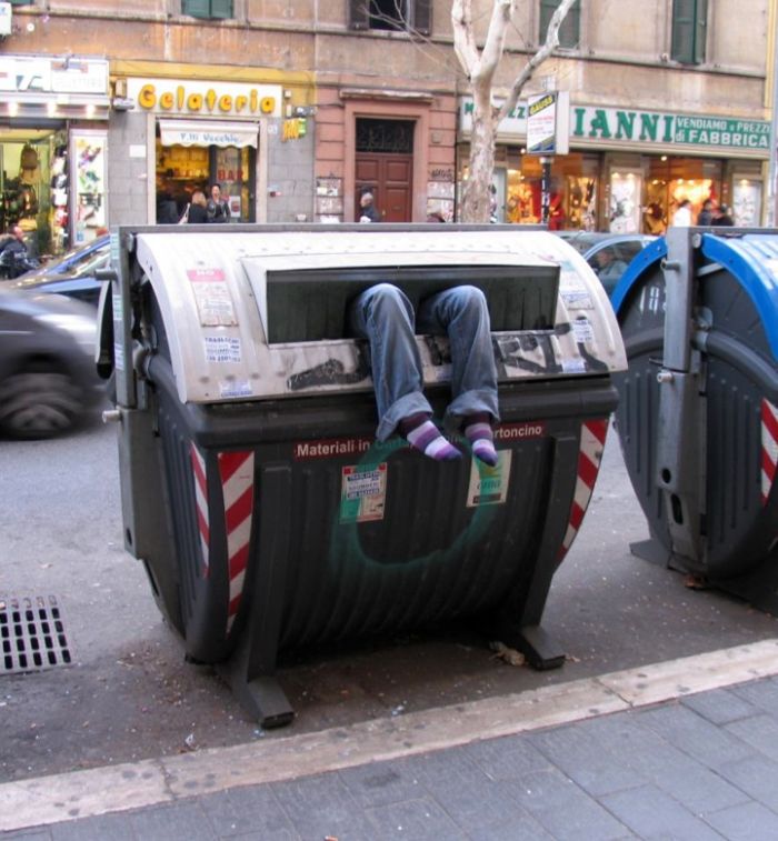 Mannequins-City-Street-Art-Installation-Trolling-Sculptor-Artist-Mark-Jenkins
