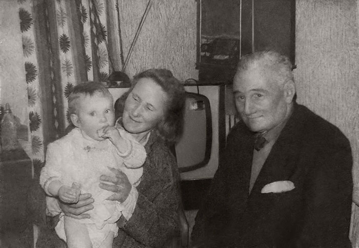 I Restore ‘Unrestorable’ Photos, And Here's The Result (10 Pics) I Restore ‘Unrestorable’ Photos, And Here's The Result (10 Pics)