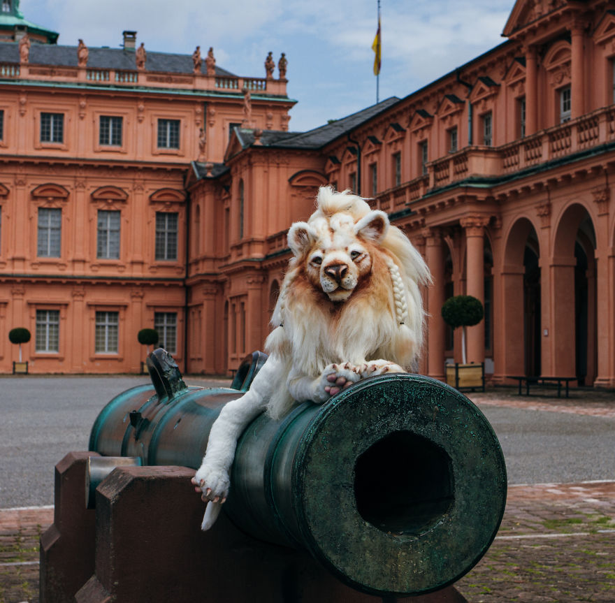 Xxl Artist Toys Handstiched.