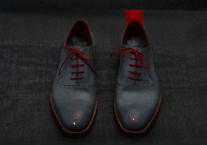 Guy Invents Glasses That Allow Short People To See The World From 'Above' (+6 Other Inventions) Guy Invents Glasses That Allow Short People To See The World From 'Above' (+6 Other Inventions)