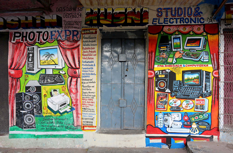 Low Literacy Rates In Somalia Means People Have To 'See' What They Buy So Storefronts Have Amazing Murals (15 Pics) Low Literacy Rates In Somalia Means People Have To 'See' What They Buy So Storefronts Have Amazing Murals (15 Pics)