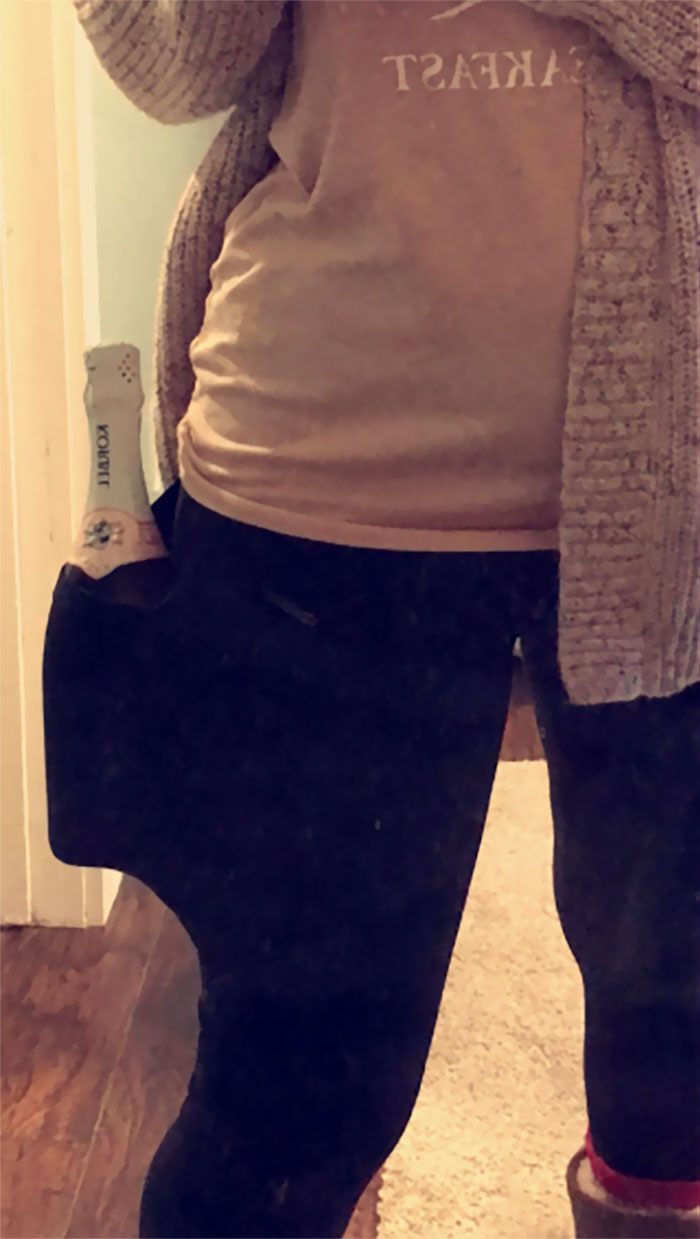 This Amazon Review On Leggings Shows How Much Women Need Pockets This Amazon Review On Leggings Shows How Much Women Need Pockets