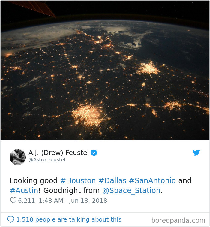 Astronaut Photo Tweet