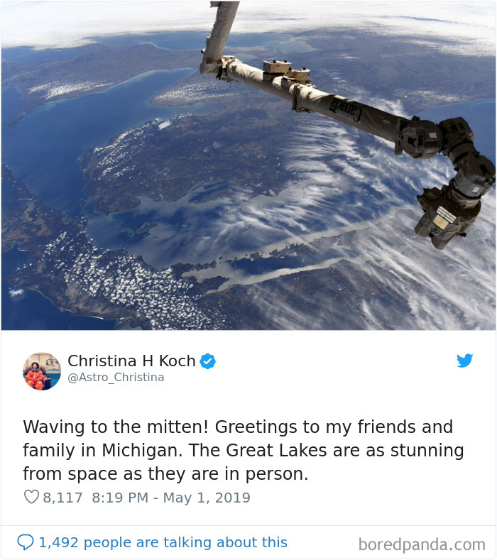 Astronaut Photo Tweet