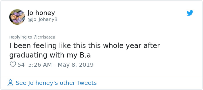 23-Year-Old Doesn't Know What To Do After Graduating College, Gets 9 Pieces Of Advice From Different Professors