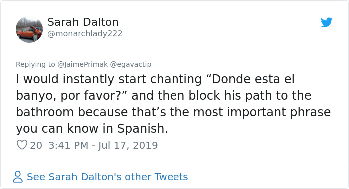 Racist Man Demands That A Woman Stop Speaking Spanish On A Plane, Passengers Troll Him By Speaking Spanish Too Racist Man Demands That A Woman Stop Speaking Spanish On A Plane, Passengers Troll Him By Speaking Spanish Too