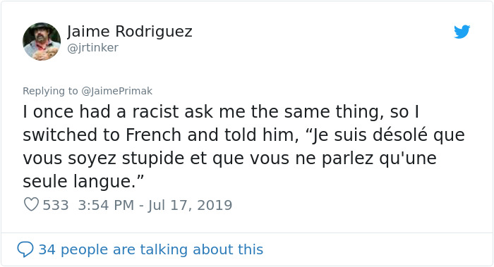 Racist Man Demands That A Woman Stop Speaking Spanish On A Plane, Passengers Troll Him By Speaking Spanish Too Racist Man Demands That A Woman Stop Speaking Spanish On A Plane, Passengers Troll Him By Speaking Spanish Too