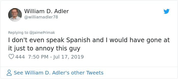 Racist Man Demands That A Woman Stop Speaking Spanish On A Plane, Passengers Troll Him By Speaking Spanish Too Racist Man Demands That A Woman Stop Speaking Spanish On A Plane, Passengers Troll Him By Speaking Spanish Too