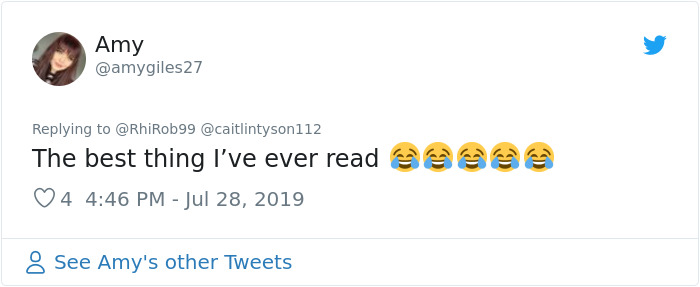 Girl Starts To Look Like An Alien Due To Swelling Head, Does Nothing Until Her Eyes Almost Swell Shut Girl Starts To Look Like An Alien Due To Swelling Head, Does Nothing Until Her Eyes Almost Swell Shut