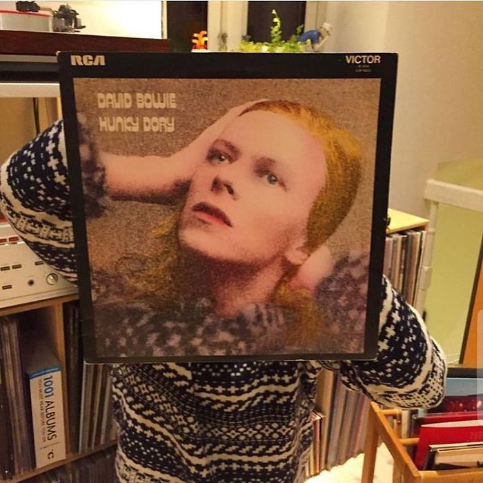 People Are Merging Old Vinyl Covers With Parts Of Their Bodies And The Result Is Amazing