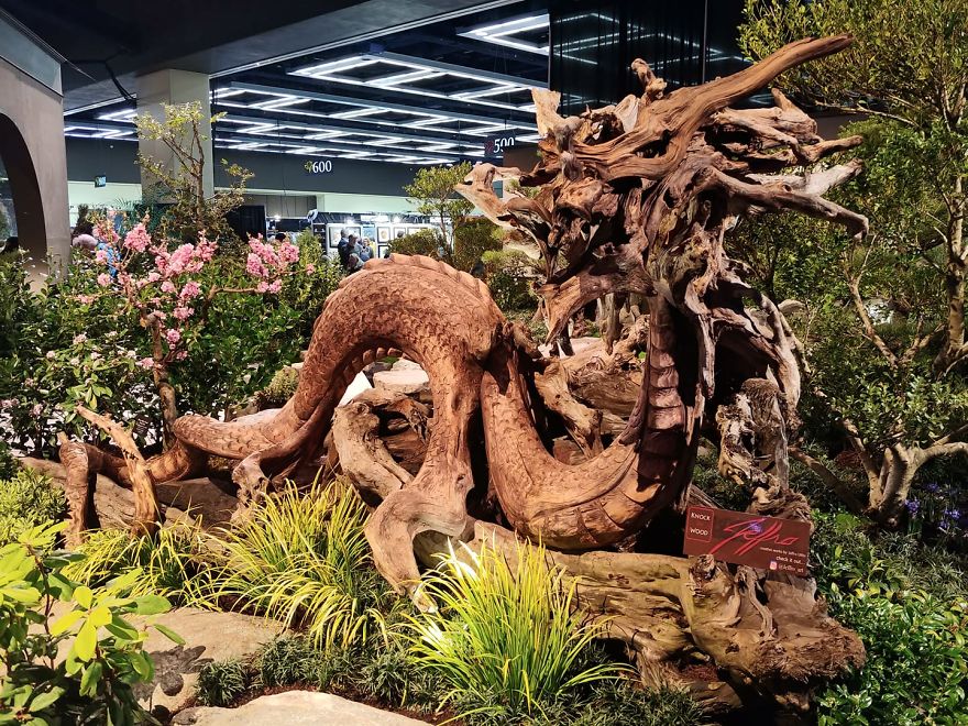 American Artist Creates Art With Reused Wood And The Result Looks Magical