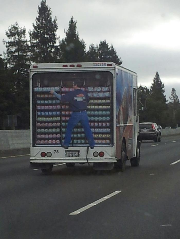 Saw This Today On The Highway While Driving To Breakfast, Freaked My Girlfriend And I Out Before We Realized What Was Happening