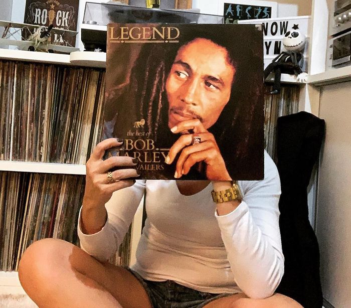 People Are Merging Old Vinyl Covers With Parts Of Their Bodies And The Result Is Amazing