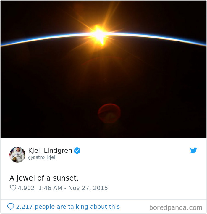 Astronaut Photo Tweet